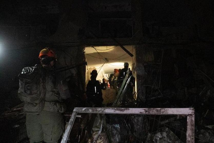 هجمات صاروخية إيرانية متتالية وإسرائيل تستهدف مواقع إنتاج صواريخ باليستية