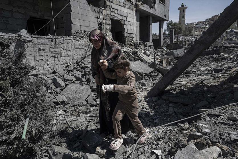 استشهاد مسعفين وإصابة آخرين في قصف الاحتلال محيط مستشفى جنوب لبنان