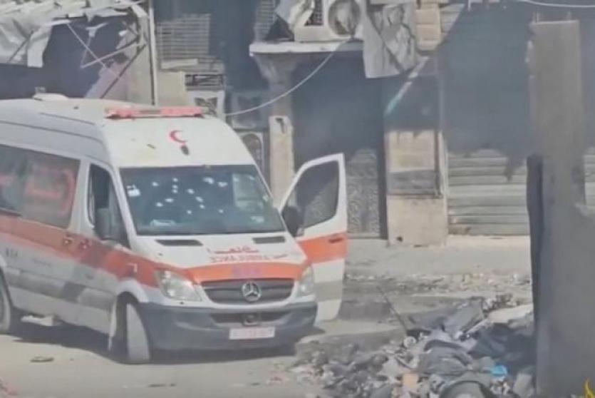 شهيد ومصابون إثر قصف الاحتلال مركبة غرب خان يونس