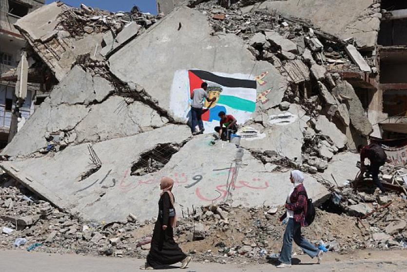 رسم صورة للنجم الإسباني لامين يامال على أنقاض غزة بعد تضامنه مع فلسطين