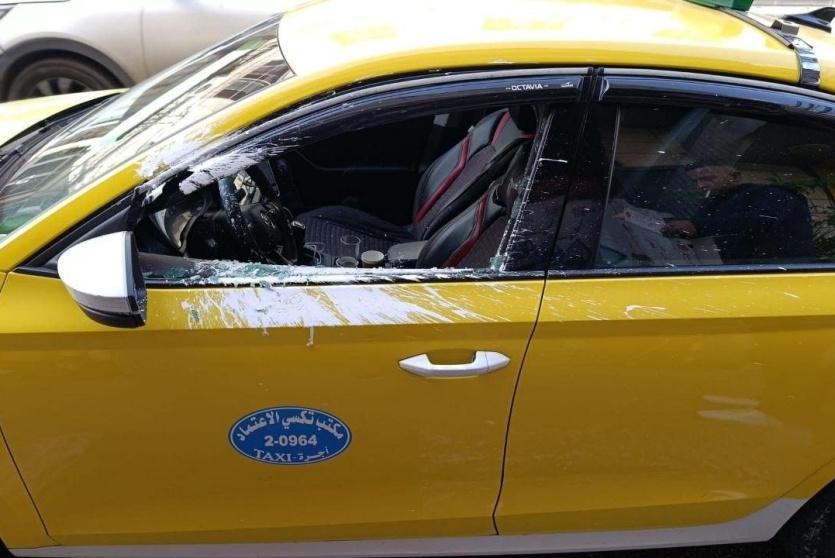 مستوطنون يهاجمون مركبة عمومية عند مدخل يعبد جنوب جنين