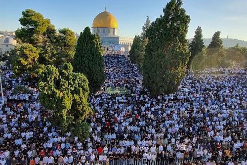 الصلاة في المسجد الأقصى - ارشيف