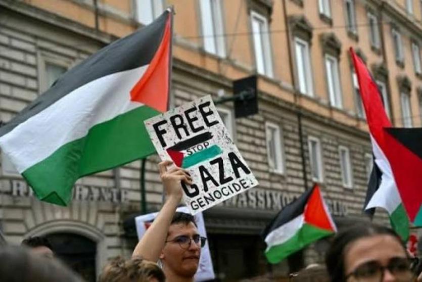 220 كاهنا يطالبون الأساقفة الإيطاليين بدعم حقوق الشعب الفلسطيني ومحاسبة الاحتلال