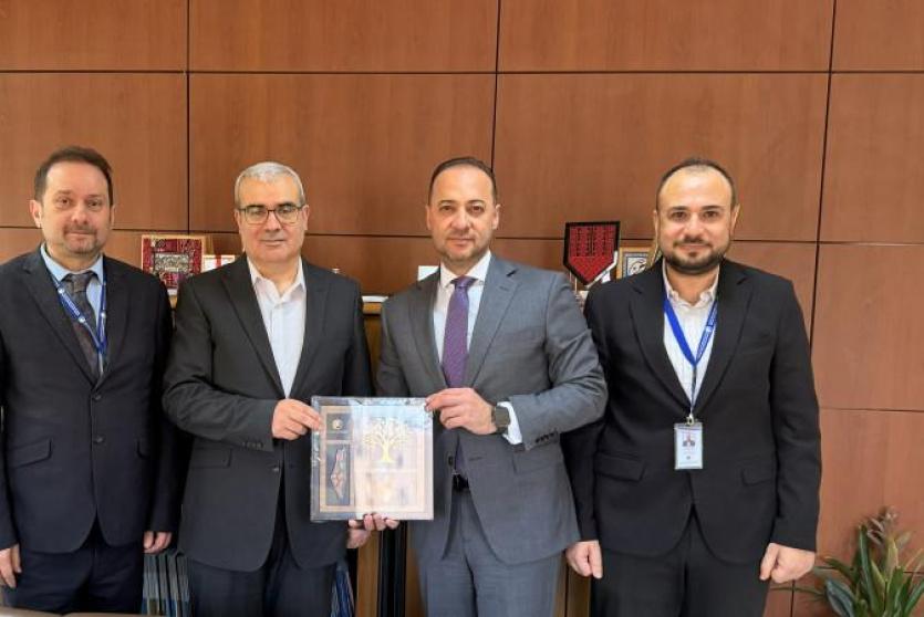 الشركة الفلسطينية لخدمات الدفع تهنئ الدكتور فراس ملحم وتبحث آفاق التعاون في مجالات الدفع الإلكتروني والتحول الرقمي
