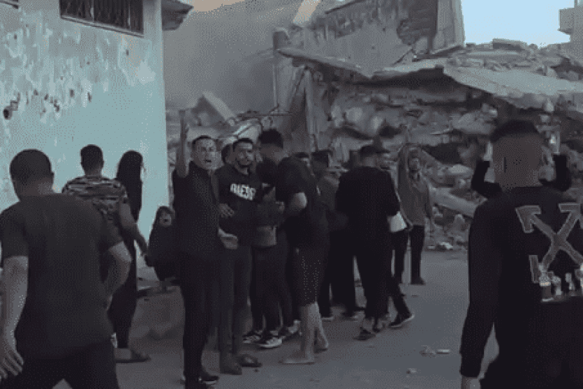 شهيد ومصابون في قصف مسيرة للاحتلال استهدف تجمعاً للأهالي بحي الزيتون