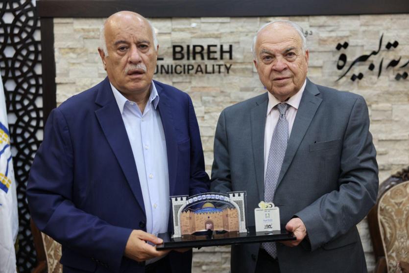 المهندس منيف طريش يستقبل الفريق جبريل الرجوب
