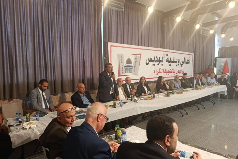 سفراء وقناصل عرب وأجانب يؤكدون من الخان الأحمر وضواحي القدس دعمهم للمقدسيين في مواجهة سياسات الاحتلال