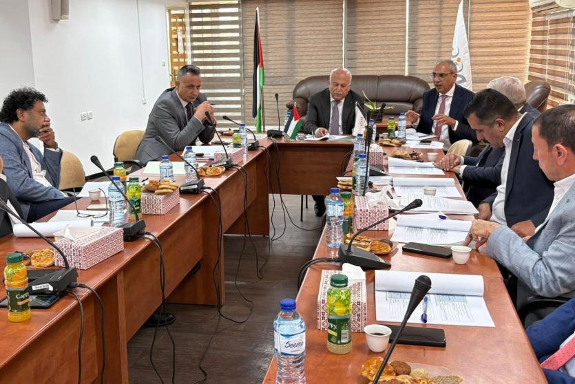 وزير الاقتصاد الوطني يترأس اجتماع مجلس إدارة هيئة تشجيع الاستثمار الفلسطينية