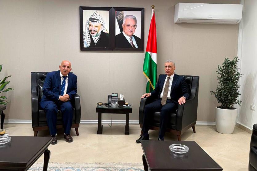 قنديل يبحث مع رئيس بلدية بيت فجار احتياجات المواطنين والتعاون المشترك