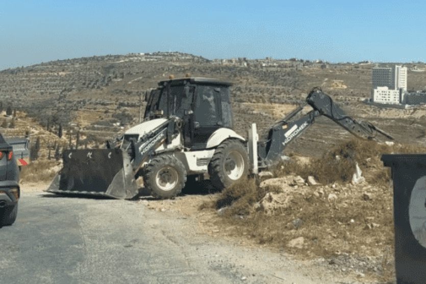 من أعمال التجريف في الطيرة