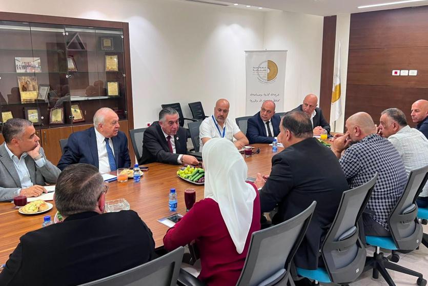 مصلحة مياه محافظة القدس وغرفة تجارة وصناعة محافظة رام الله والبيرة تؤكدان تعزيز الشراكة لخدمة القطاع الاقتصادي وتطوير خدمات المياه