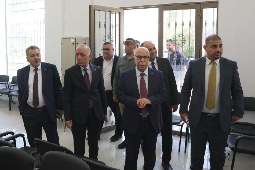 رئيس مجلس القضاء الأعلى ورئيس سلطة الأراضي يتفقدان مقر محكمة تسوية رام الله والبيرة الجديد