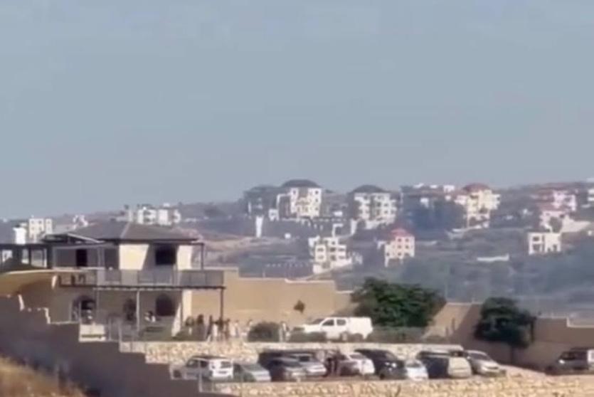 إنعام بنت البيرة.. تدافع عن أرضها وبيتها في بلدة عطارة