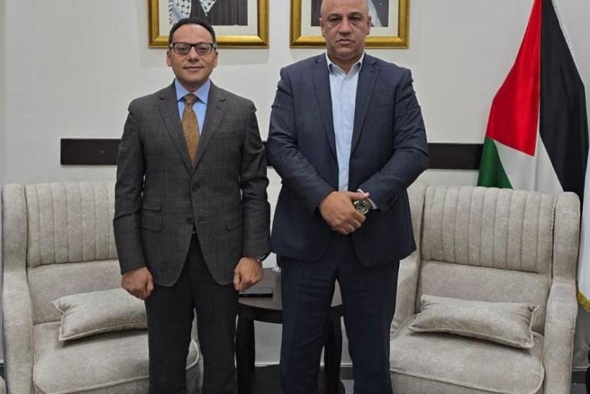 اللواء ناصر البوريني يستقبل القنصل المصري الجديد في رام الله محمد أبو جبل
