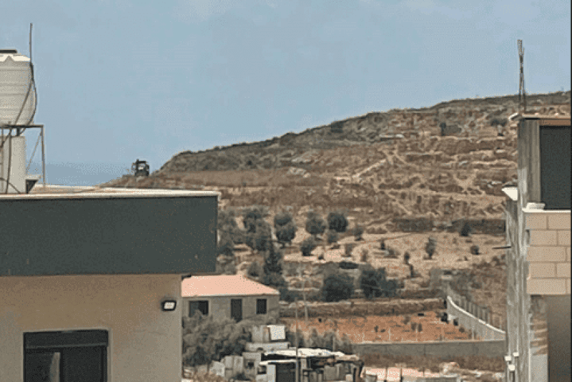 من بلدة دير عمار
