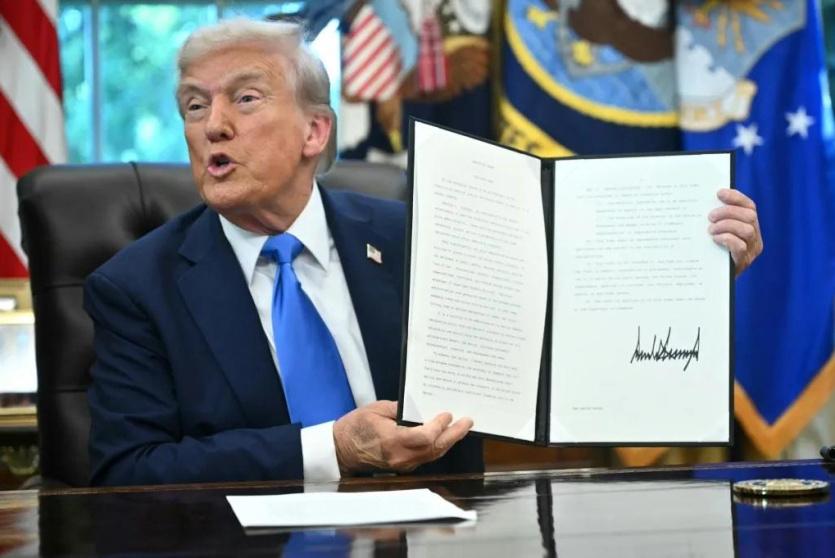 الرئيس الأمريكي دونالد ترامب
