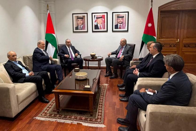 الشيخ يلتقي وزير الخارجية الأردني