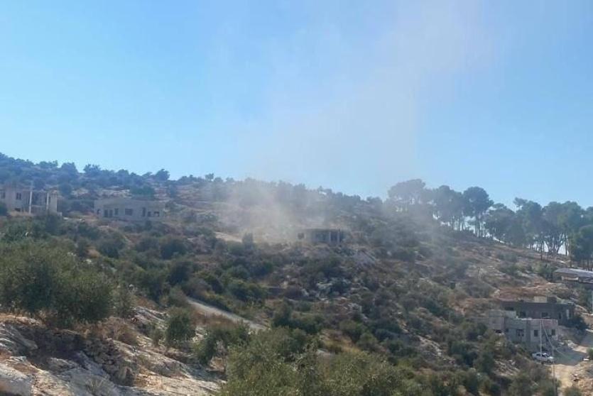 الاحتلال يقصف منزلا في حرش السعادة غرب جنين