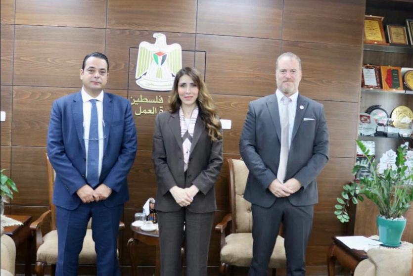 300 فرصة تشغيل و135 مستفيدًا و20 تعاونية.. وزارة العمل توقّع اتفاقية مع برنامج الأغذية العالمي لتعزيز التشغيل ودعم المشاريع والتعاونيات
