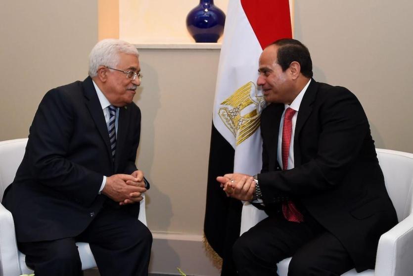 الرئيس عباس ونظيره المصري 