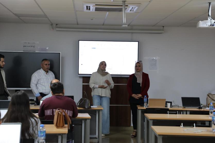  دورة تدريبية لموظفين سلطة الأراضي 