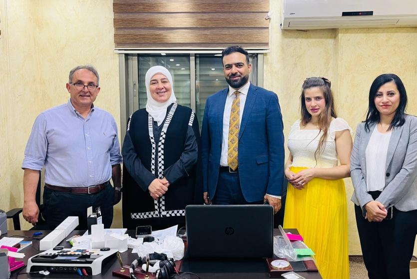 غنام تسلّم سماعات طبية لعشرات المستفيدين وتعيد الأمل  لأطفال عائلة كاملة بدعم منpalpay