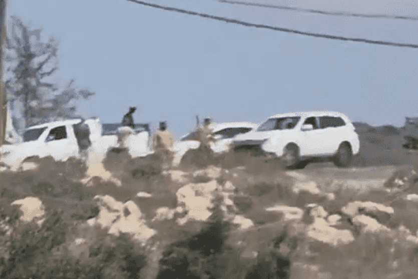 مستوطنون يهجام منزلا في ام صفا