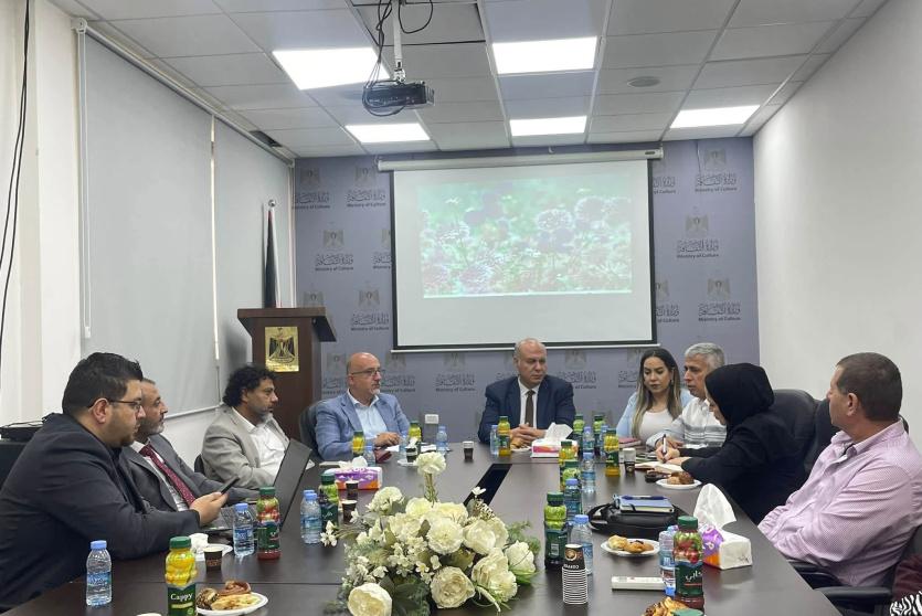 وزير الثقافة يترأس اجتماع اللجنة التحضيرية لمهرجان الخيزران 