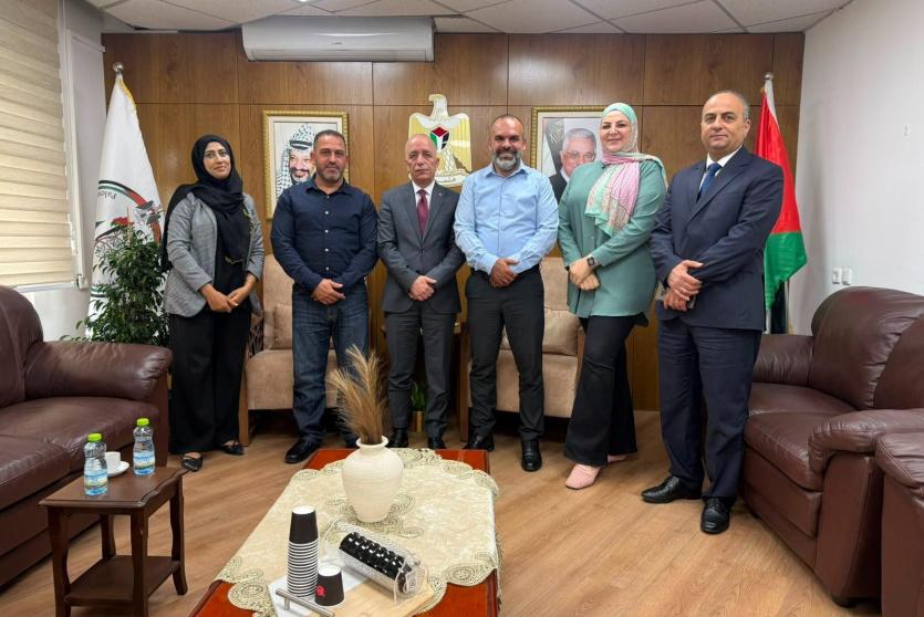 سلطة الأراضي تبحث مع بلديتي سنجل وعبوين حماية الأراضي وملفات التسوية