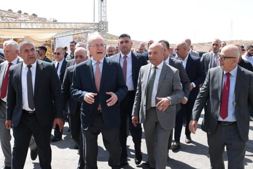 جودة يستقبل مصطفى ووزراء خلال جولة للإطلاع على المشاريع الاقتصادية والتنموية في الخليل