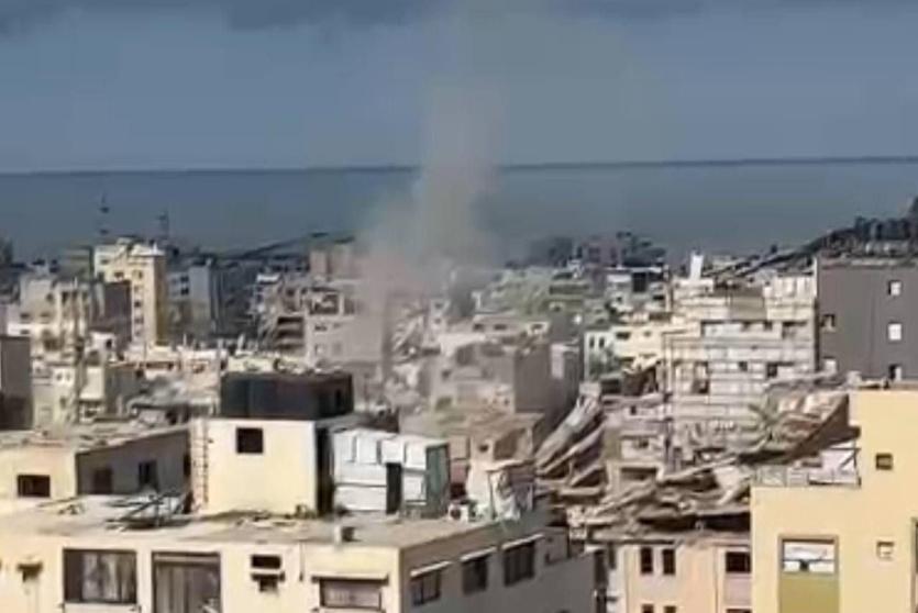 من القصف على مدينة غزة صباح اليوم