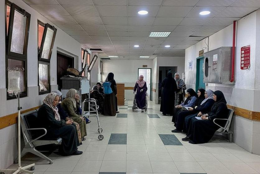  مدير مركز غزة للسرطان لراية: أكتوبر الوردي في غزة.. "لا بد من تسميته بالأسود أو الدموي"