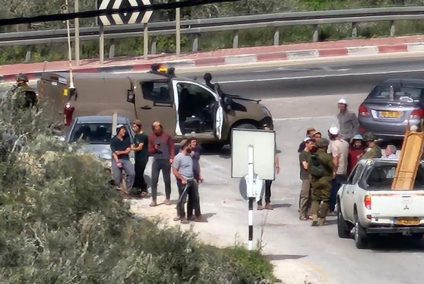 مستوطنون يهاجمون مركبات المواطنين غرب بيت لحم 