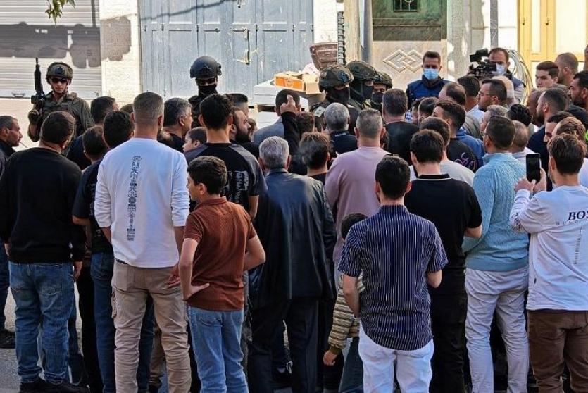 أهال من الخليل يطالبون بالعودة إلى منازلهم إثر عدوان الاحتلال