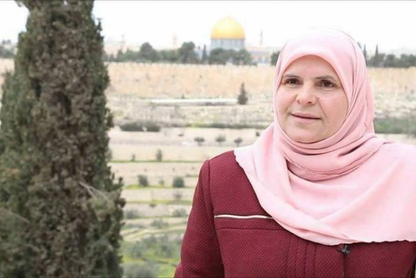 مقدسية تسلم نفسها لإدارة سجن الرملة
