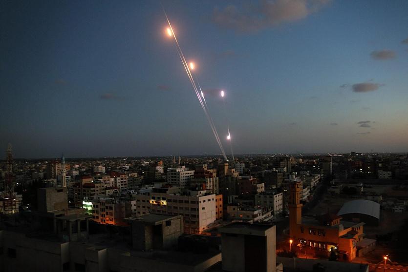 صواريخ تطلق من غزة