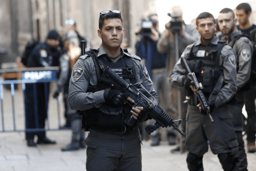 حملة اعتقالات في القدس تطال 16 مواطنا 