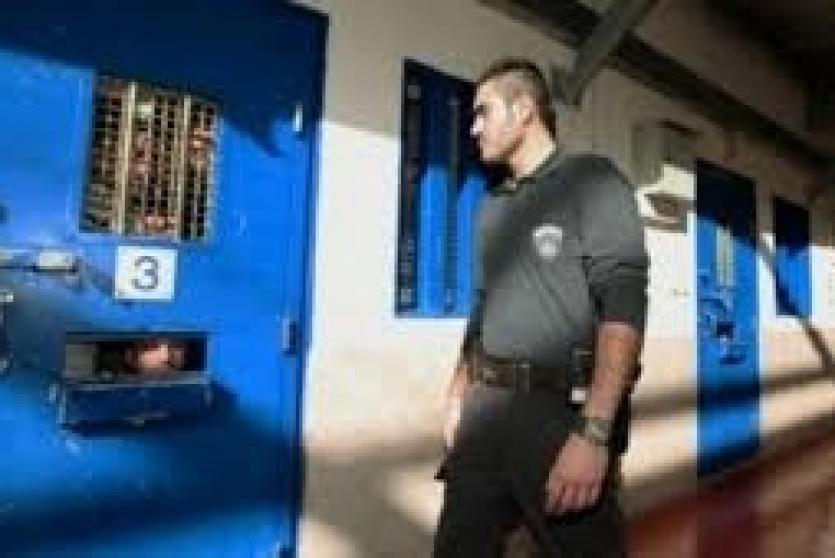 محكمة الاحتلال تثبّت الاعتقال الإداري بحقّ أسرى