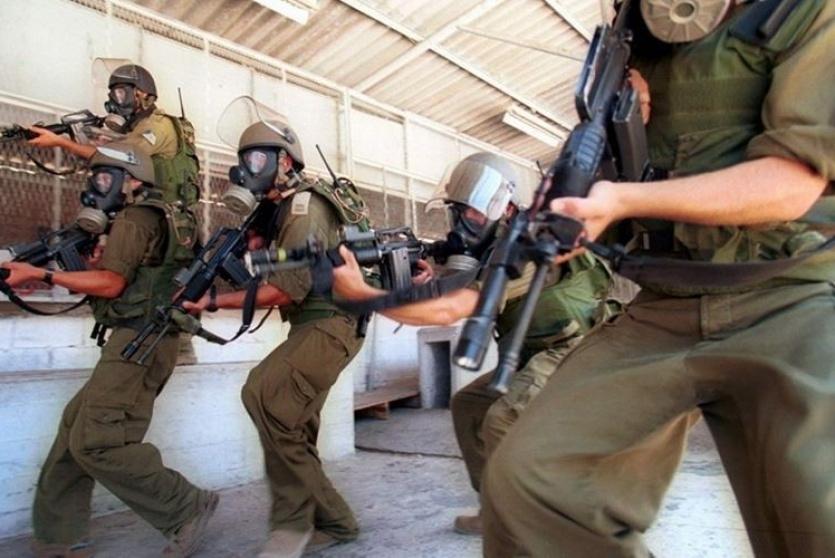 قمع وتنكيل بالأسرى في سجن عسقلان