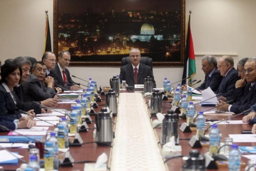 إسرائيل تستقطع ديونها من عائدات الضرائب والحكومة ترفض القرار