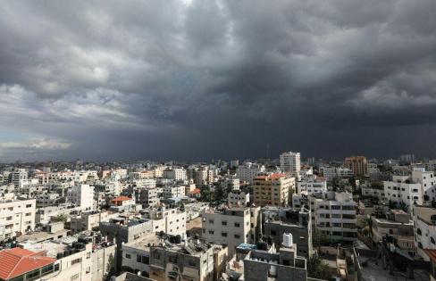 حالة الطقس: انخفاض طفيف على درجات الحرارة وفرصة لسقوط أمطار متفرقة