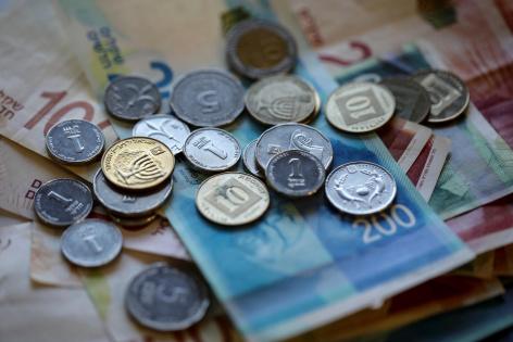 ارتفاع على أسعار صرف العملات مقابل الشيكل