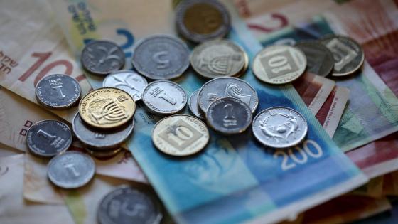 ارتفاع طفيف على سعر صرف الدولار مقابل الشيكل