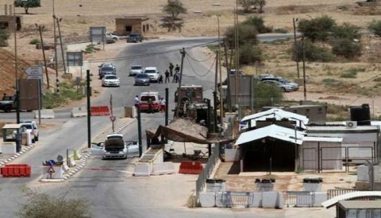 الاحتلال يمنع عشرات المعلمين من الوصول إلى مدارسهم في الأغوار الشمالية