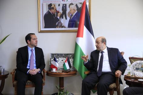 أبو زيد يستقبل القنصل الفرنسي لدى فلسطين ويبحث معه سبل تعزيز التعاون