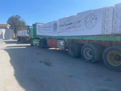 بدعم من وكالة الإمارات للمساعدات الدولية .. عبور قافلة مساعدات جديدة عبر معبر كرم أبو سالم إلى غزة