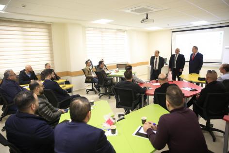 أبو زيد يتفقد القاعات التدريبية ويؤكد على تطوير المهارات القيادية وتعزيز كفاءة الأداء المؤسسي