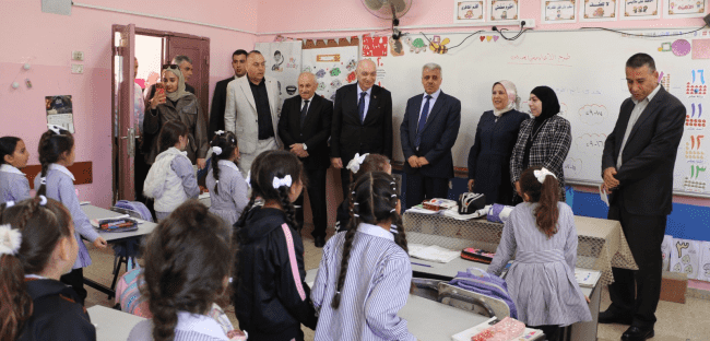 برهم وسفير أذربيجان يتفقدان مدارس رنتيس ويبحثان تعزيز التعاون المشترك
