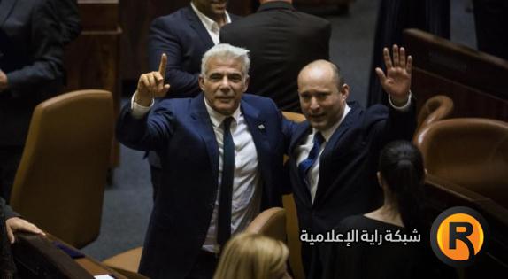 بينيت ولبيد يتّحدان بحزب واحد لخوض الانتخابات العامة