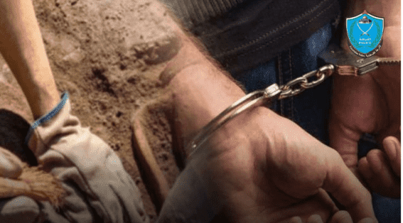 الشرطة: ضبط 12 قطعة أثرية في سلفيت